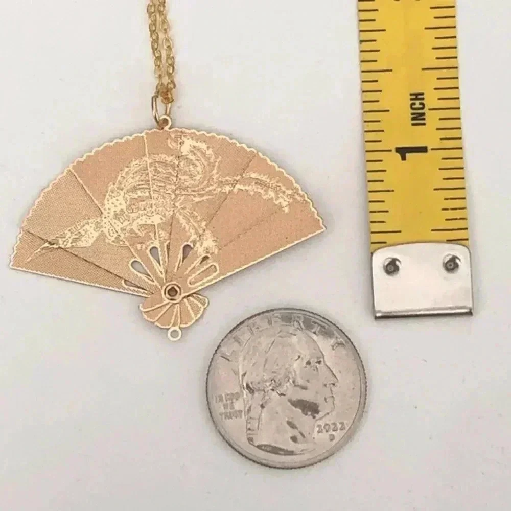 Gold Tone Asian Style Dragon Fan Necklace NWT
